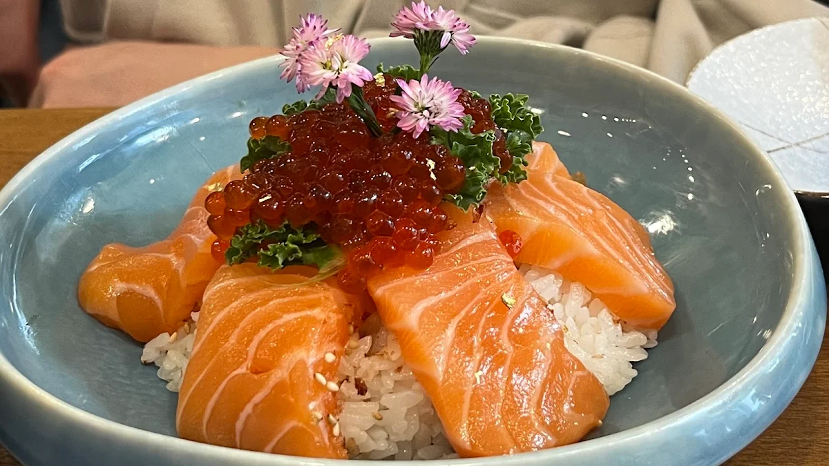 Uni Salmon Ikura Don