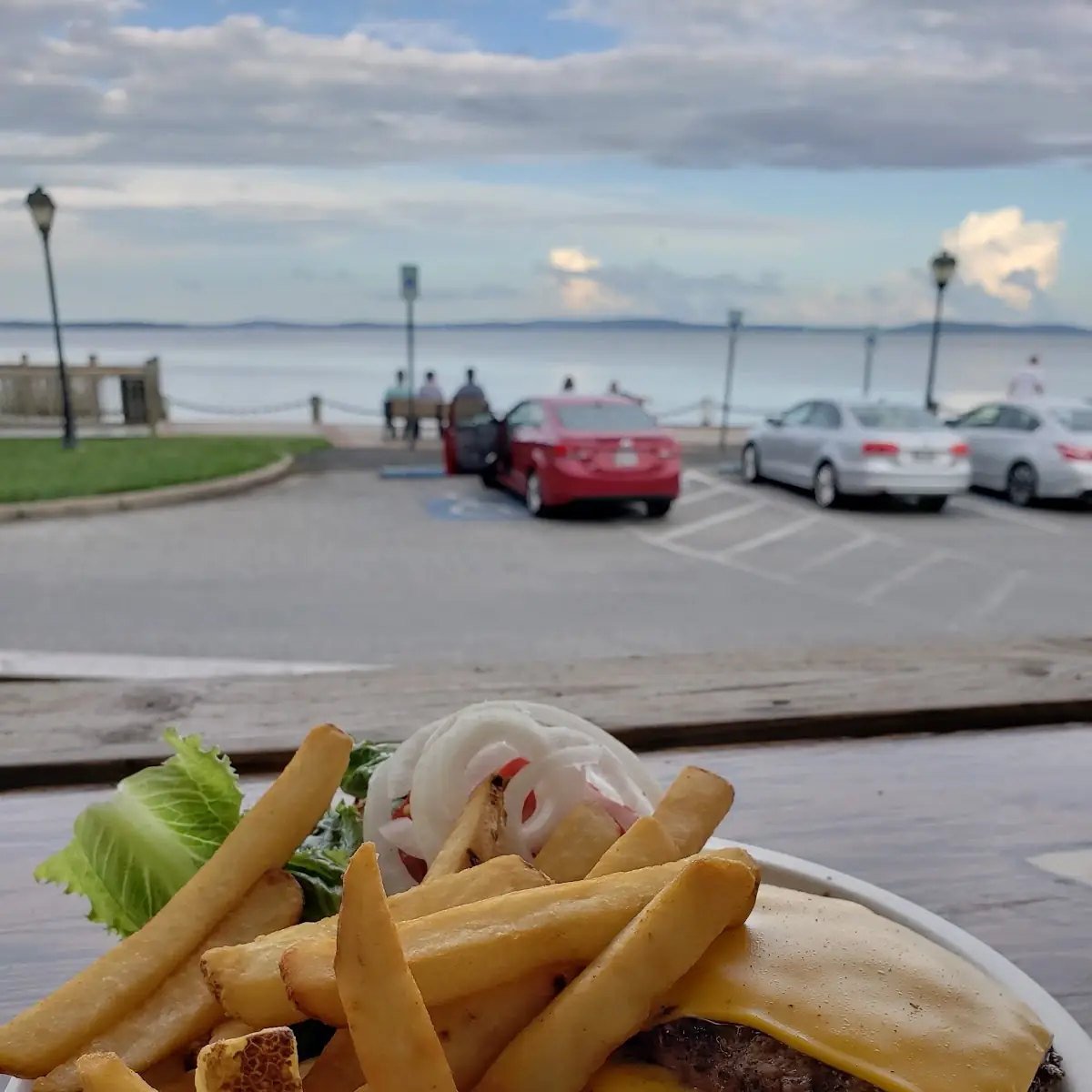 Cheese Burger with Fries