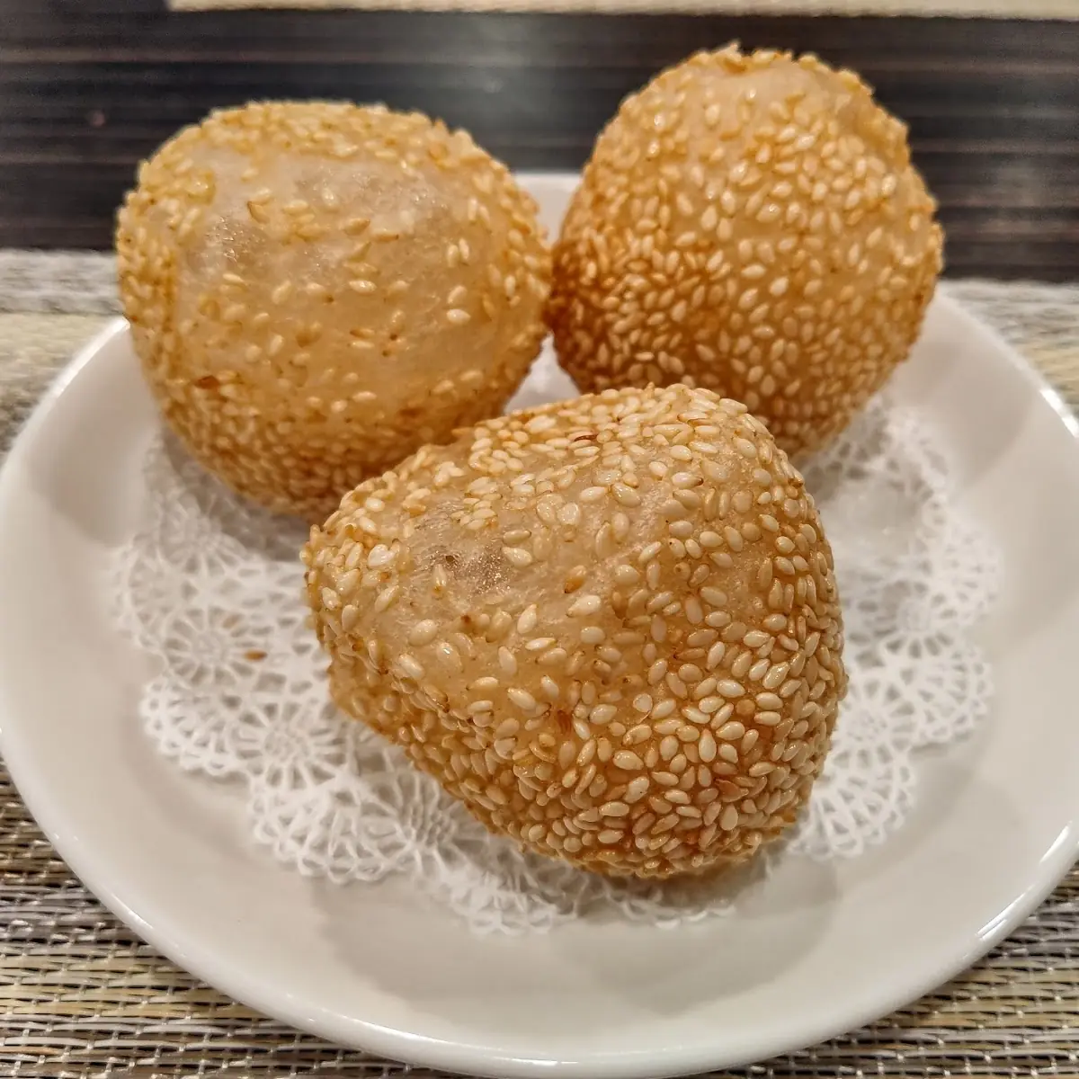 Sesame Ball w Red Bean Paste