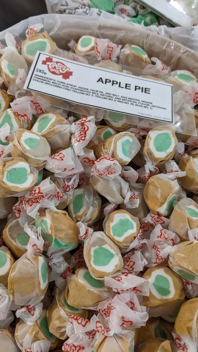 Apple Pie Taffy
