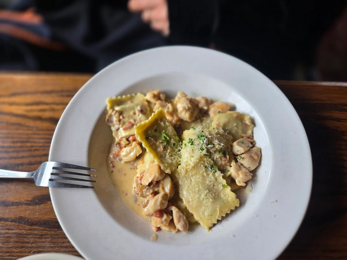 Chicken Alfredo with Mushroom and Mascarpone Cheese Ravioli, The Old Spaghetti Factory (Kelowna)