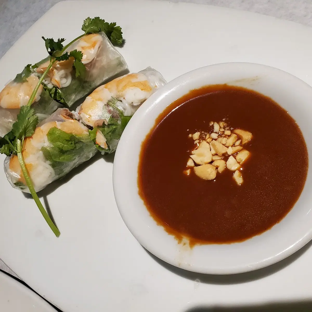 Fresh Spring Rolls with Dipping Sauce
