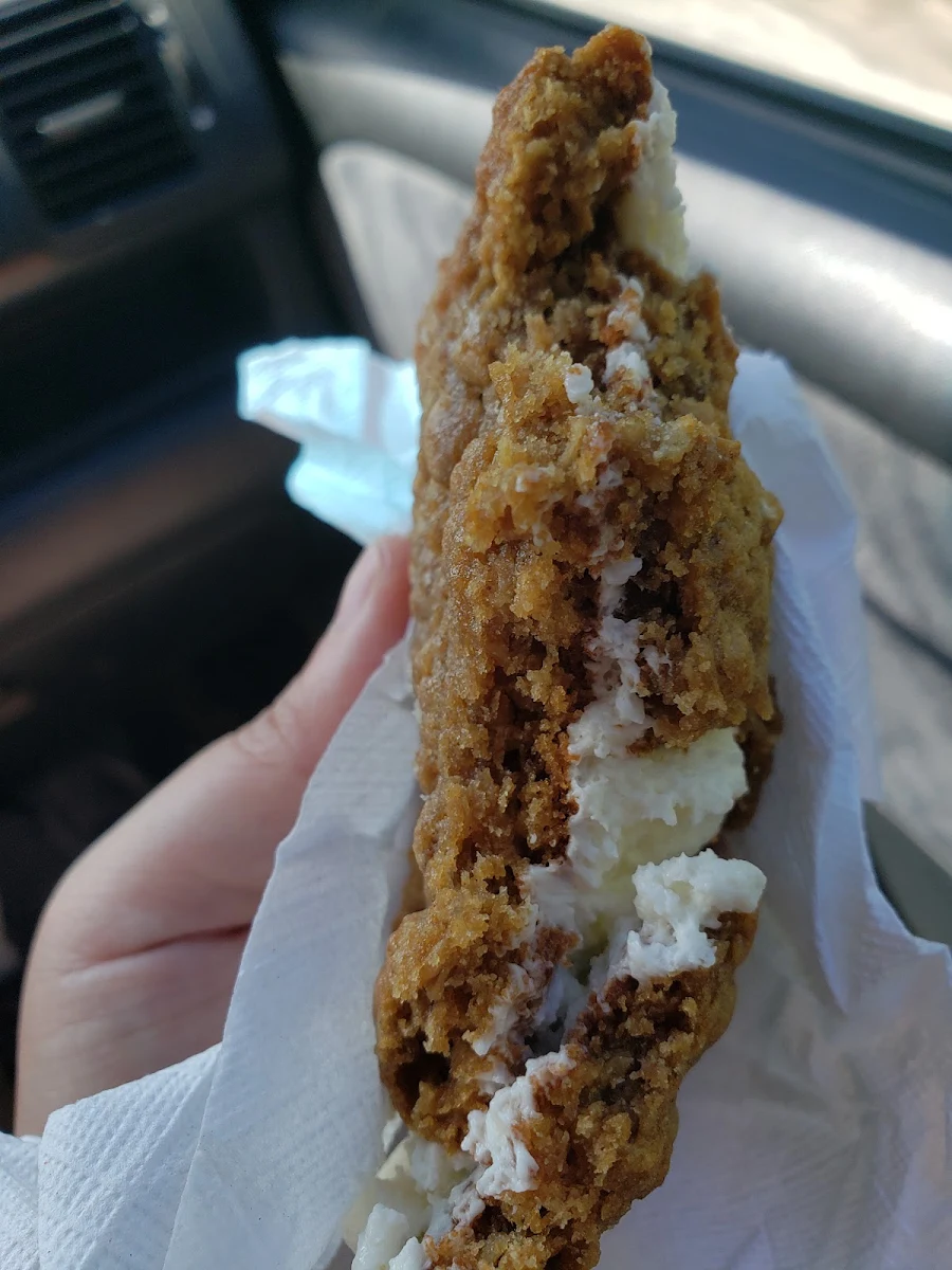 Oatmeal Creme Pie