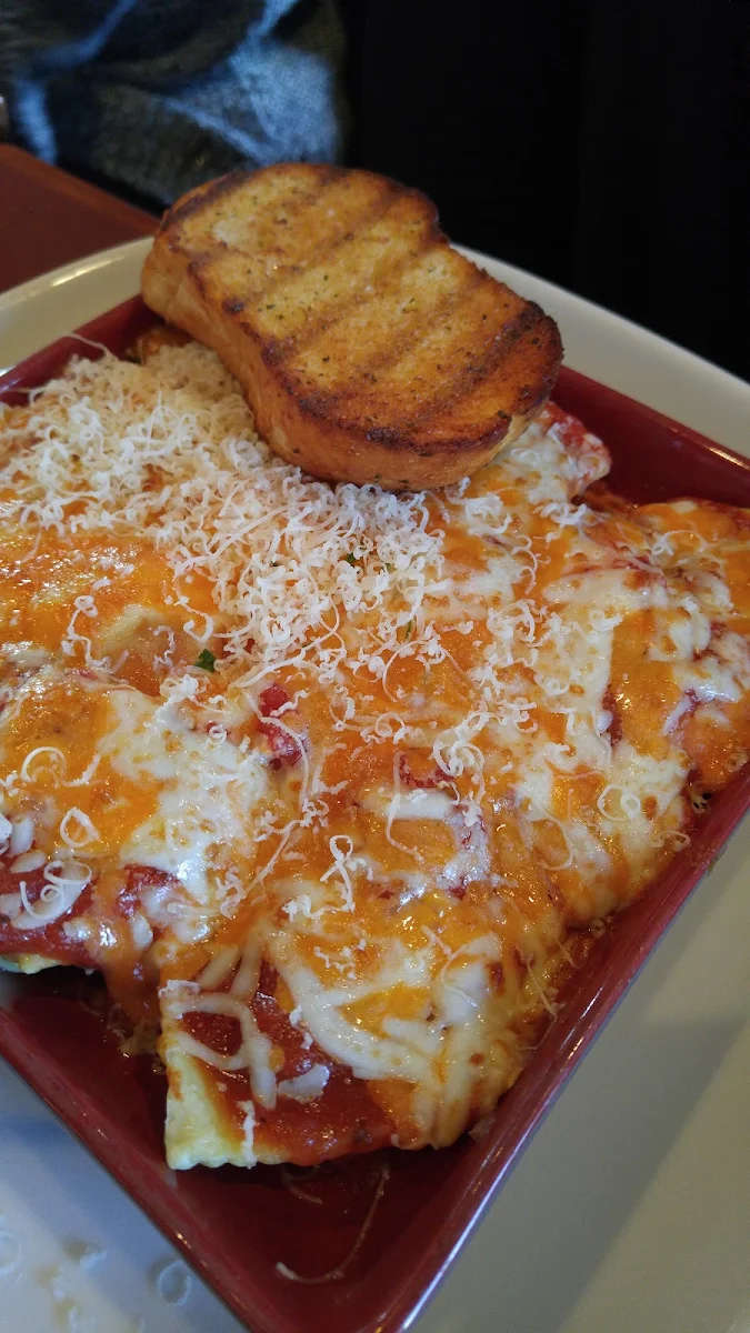 Boston's Lasagna, Boston Pizza