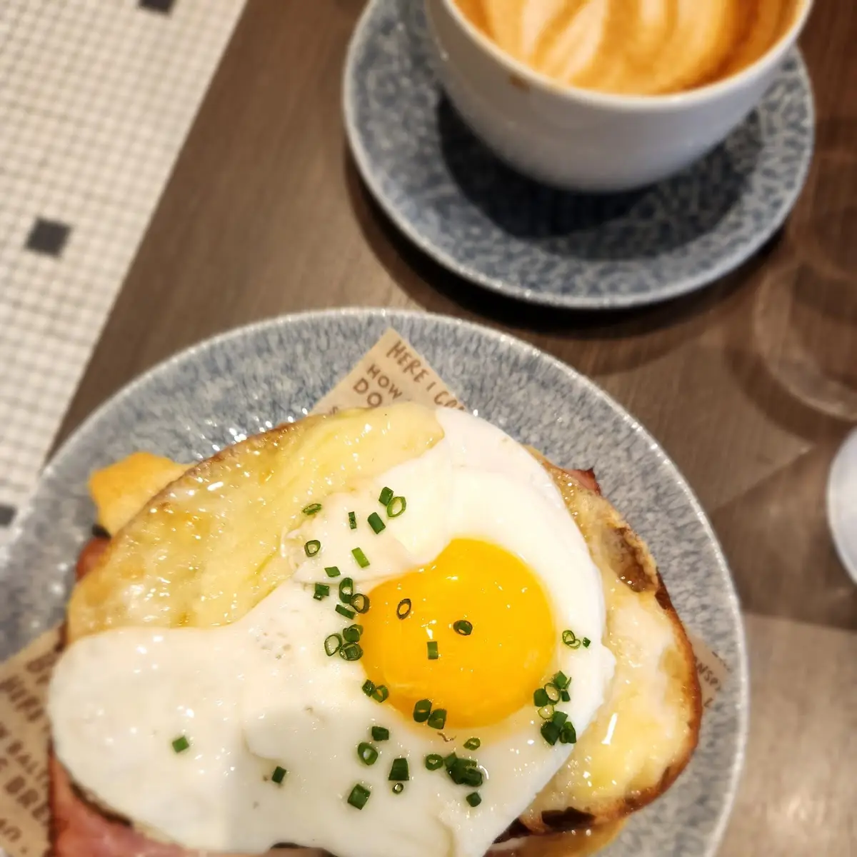 Eggs Benedict