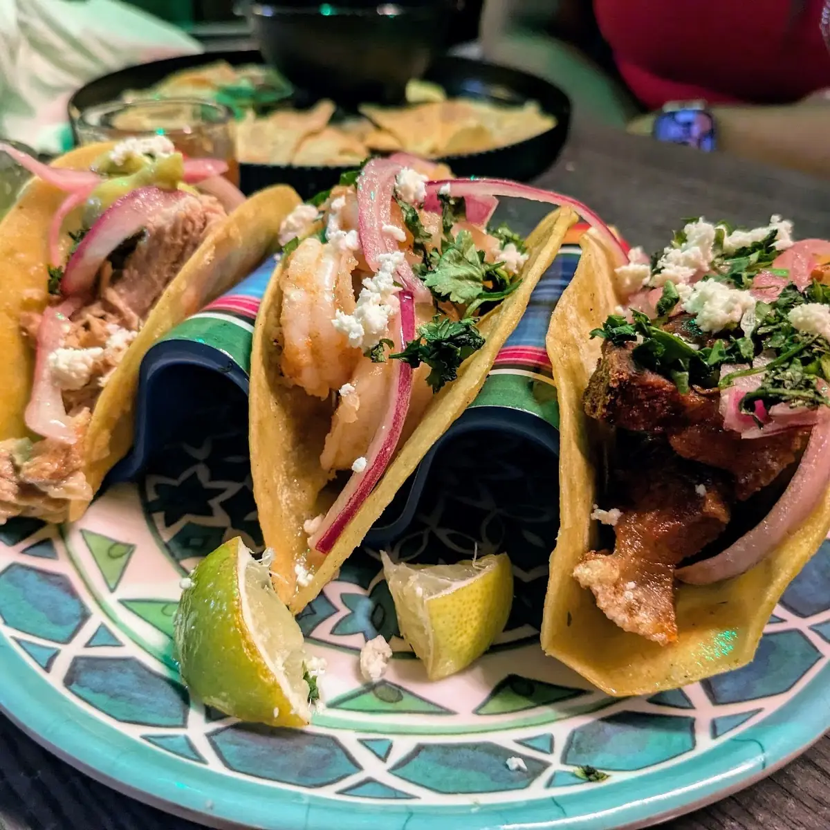 Tacos De Carnitas Y Camaron
