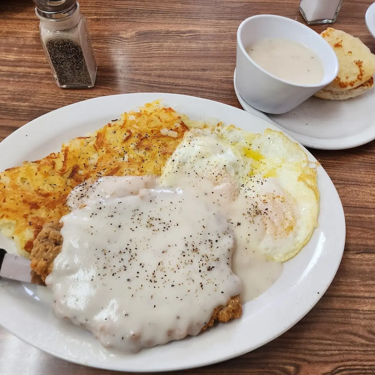 Ham Steak (6 oz Bone-In), 2 Eggs