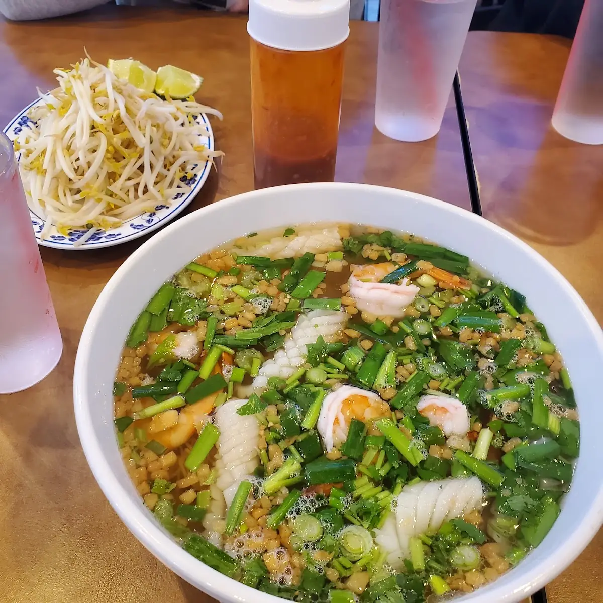 Hu Tieu Tom Muc