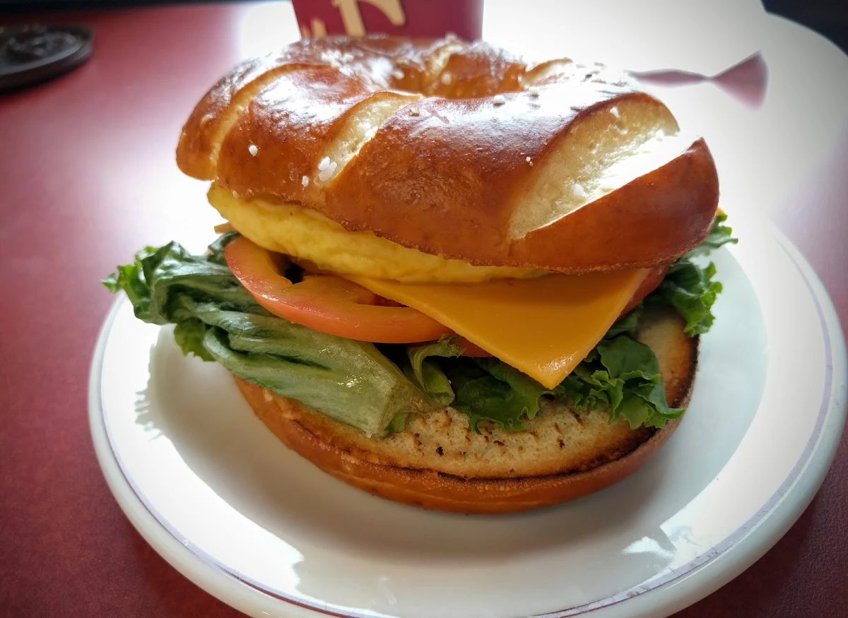 Bagel B E L T, Tim Hortons