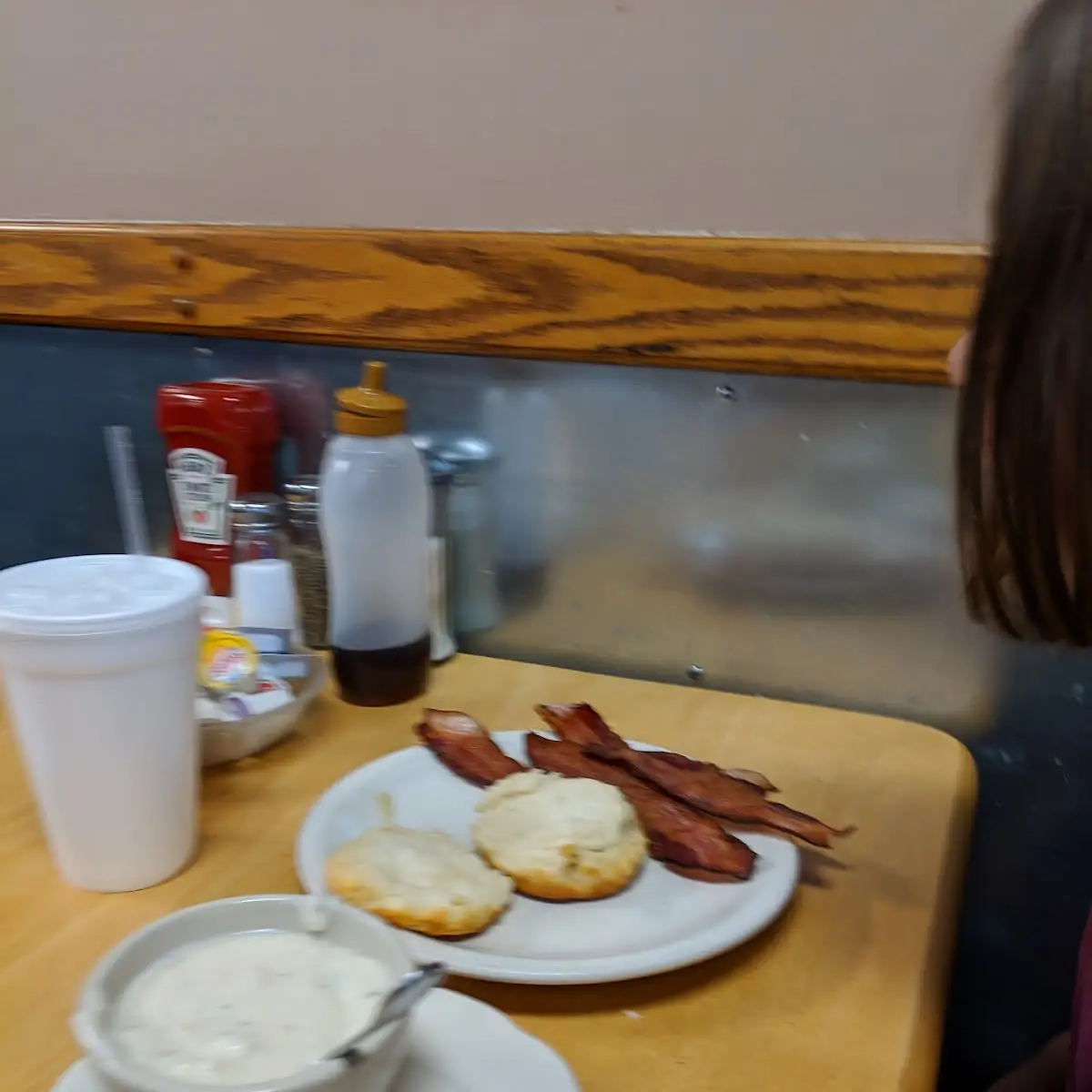 Biscuit & Gravy