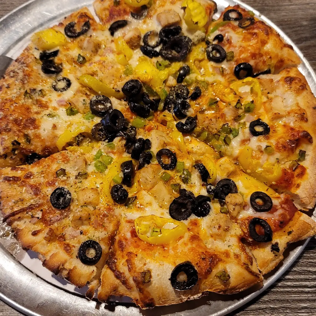 Triple Cheeseburger Pizza