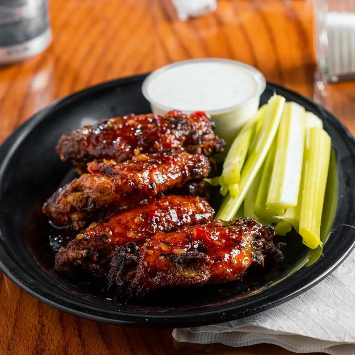 Mig's Jumbo Wings