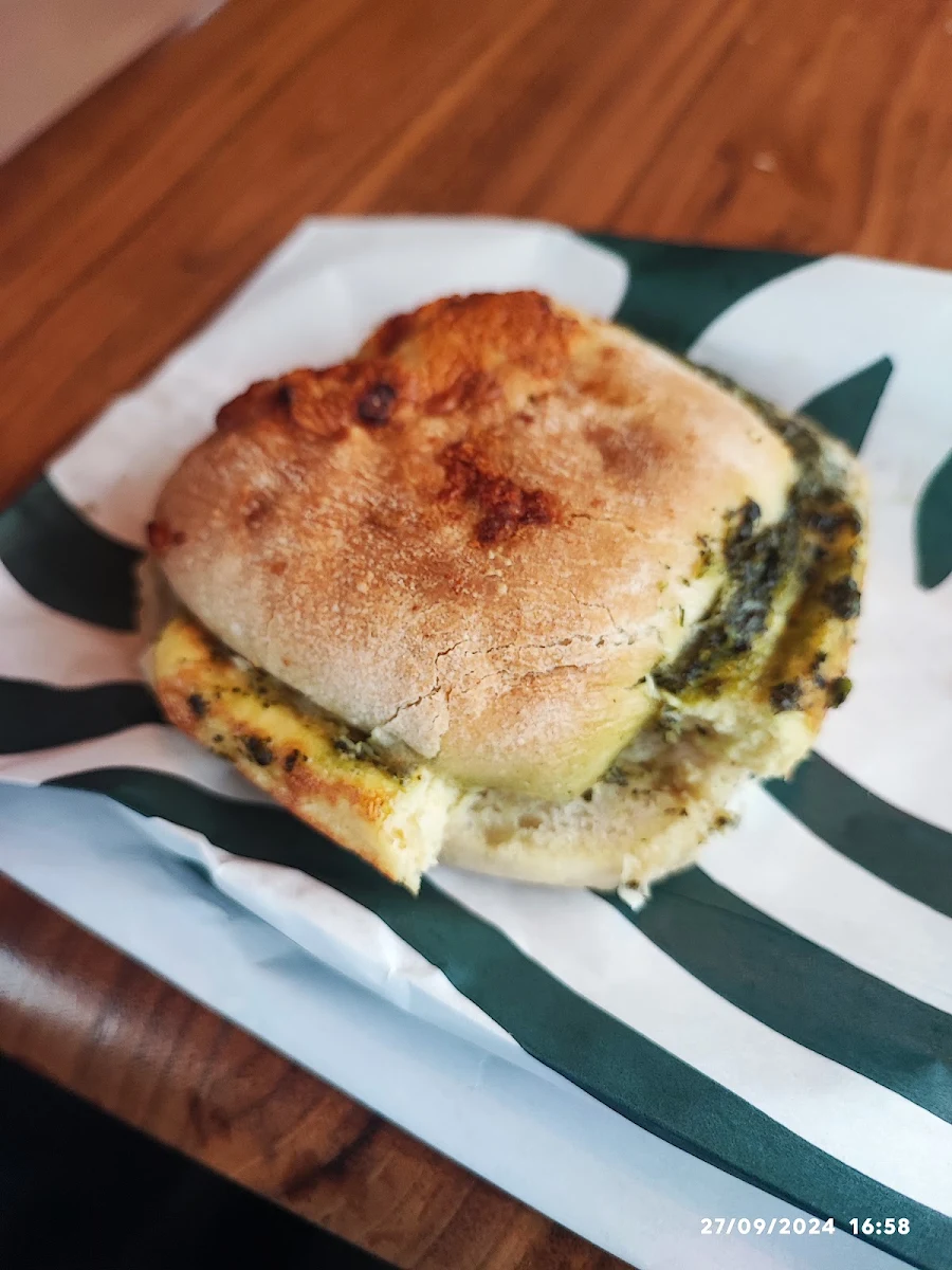Egg Pesto & Mozzarella Sandwich