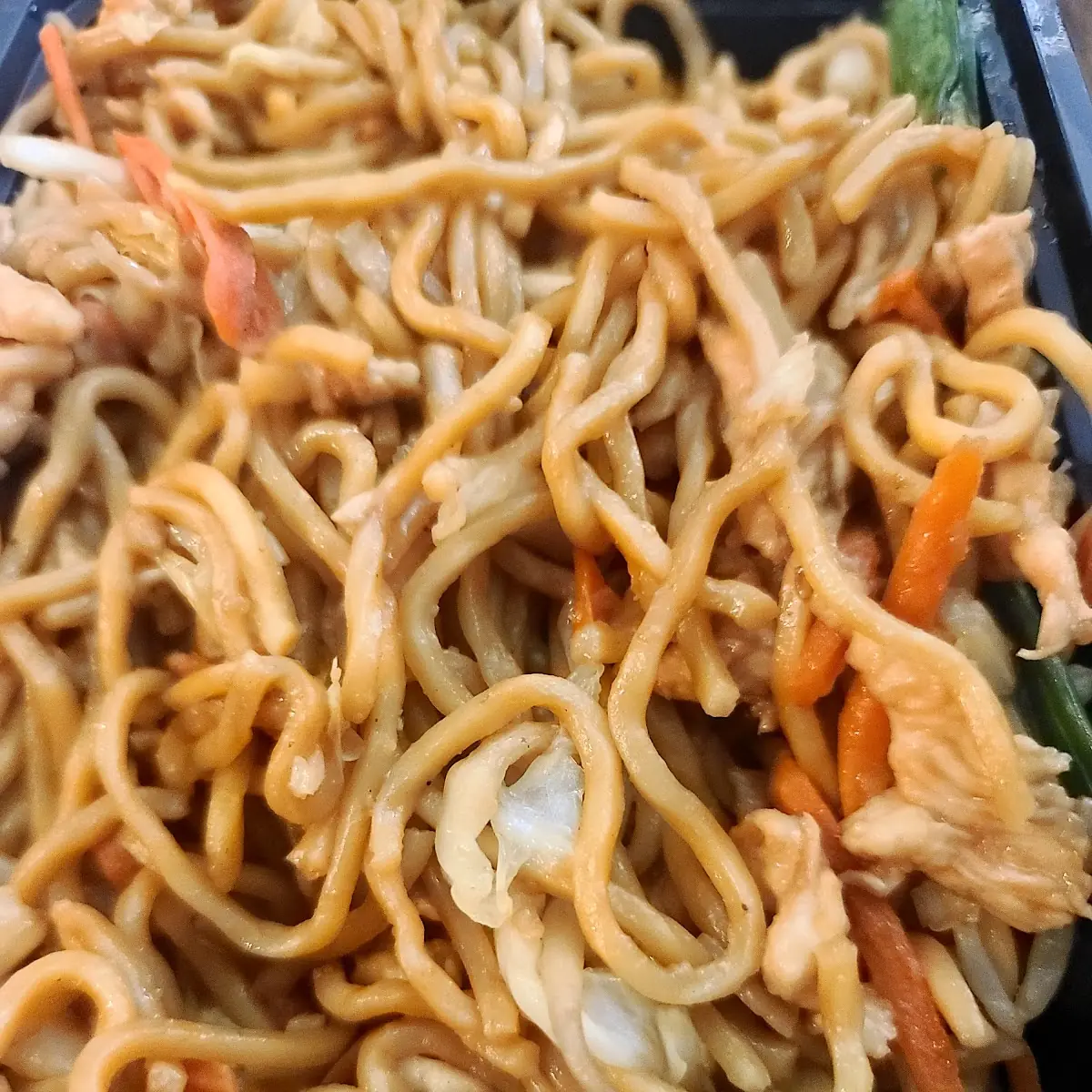 Chicken Lo Mein