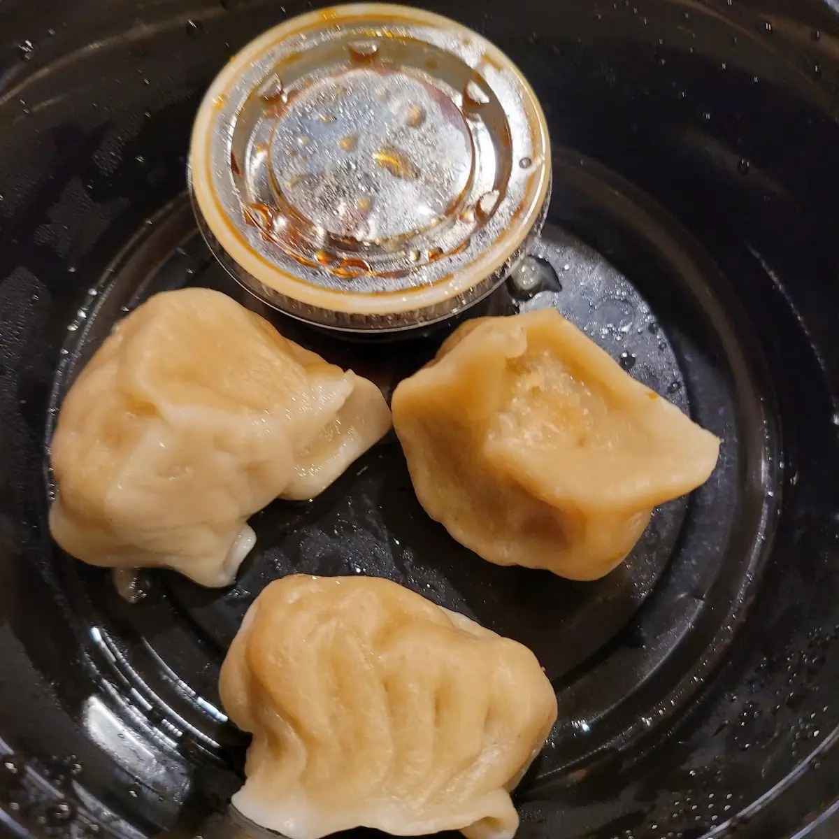 Steamed Dumplings Comes w 8