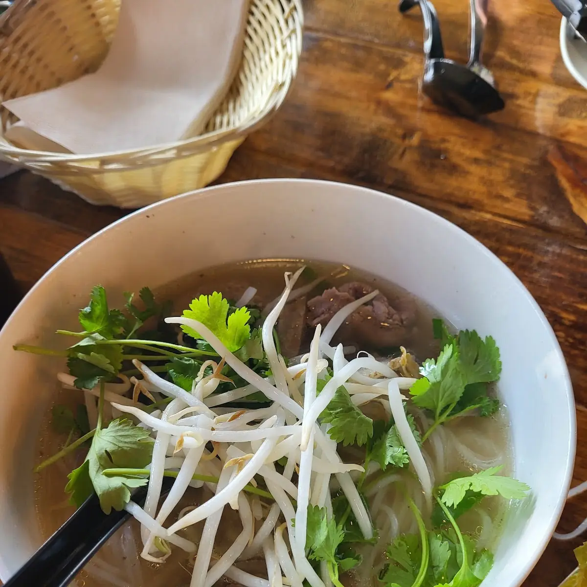 Phở Không Plain Beef Noodle Soup