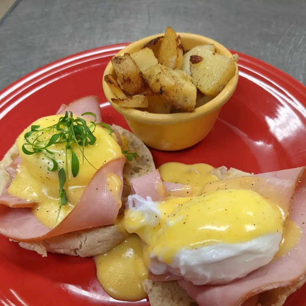 Eggs Benedict