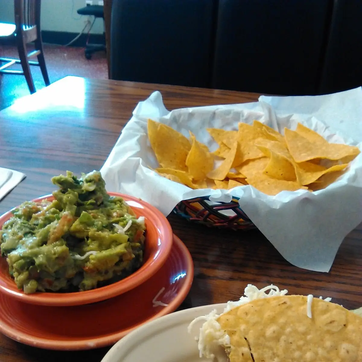 Chunky Guacamole & Beef Taco
