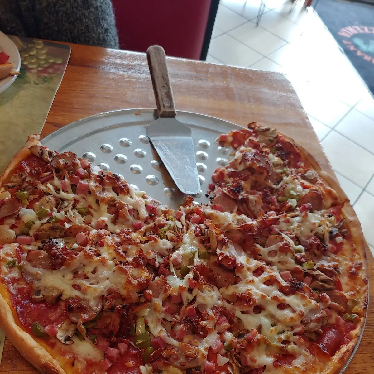 Vinny's Specialty Pizza