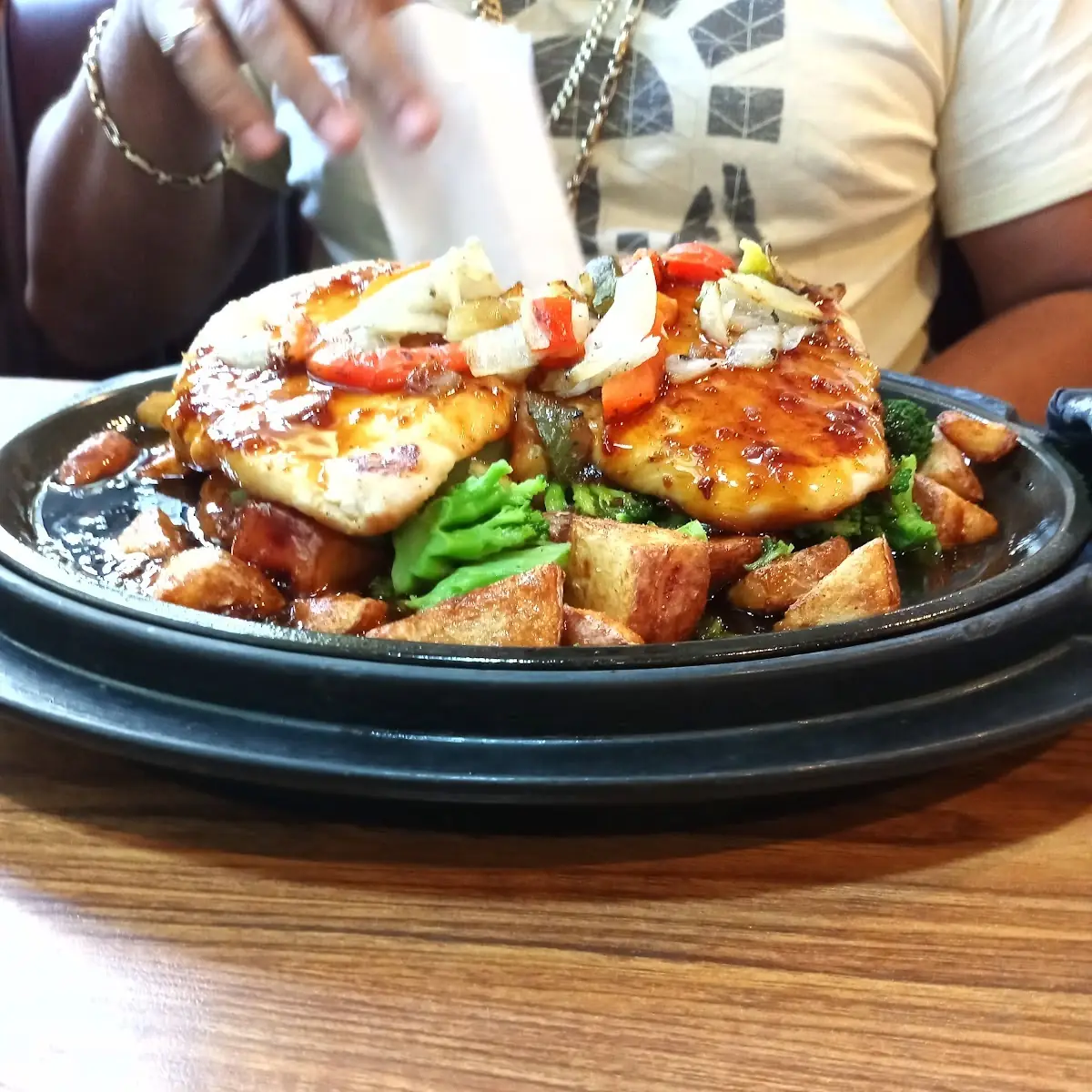 Bourbon Chicken Sizzlin' Skillet