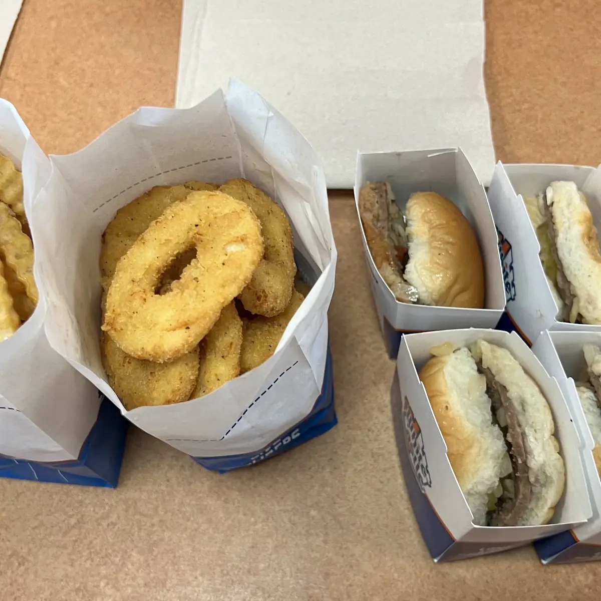 Classic Burger Abd Onions Rings