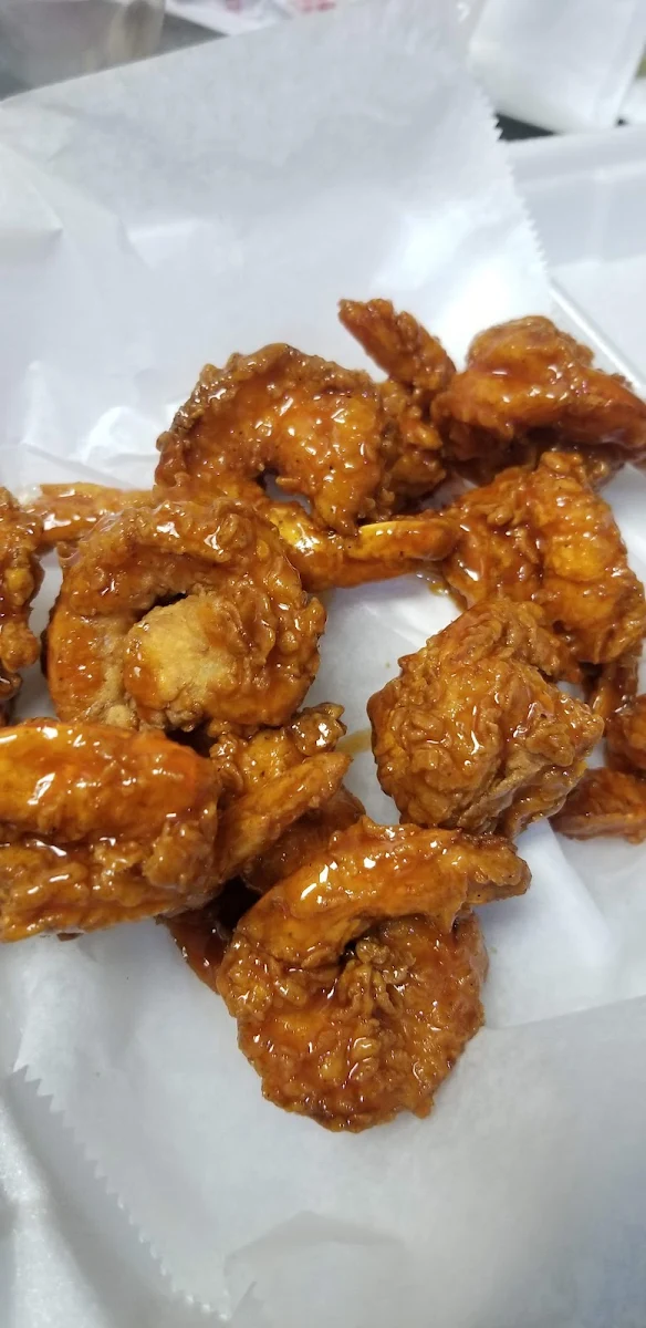 Jumbo Fried Shrimp with Sauce
