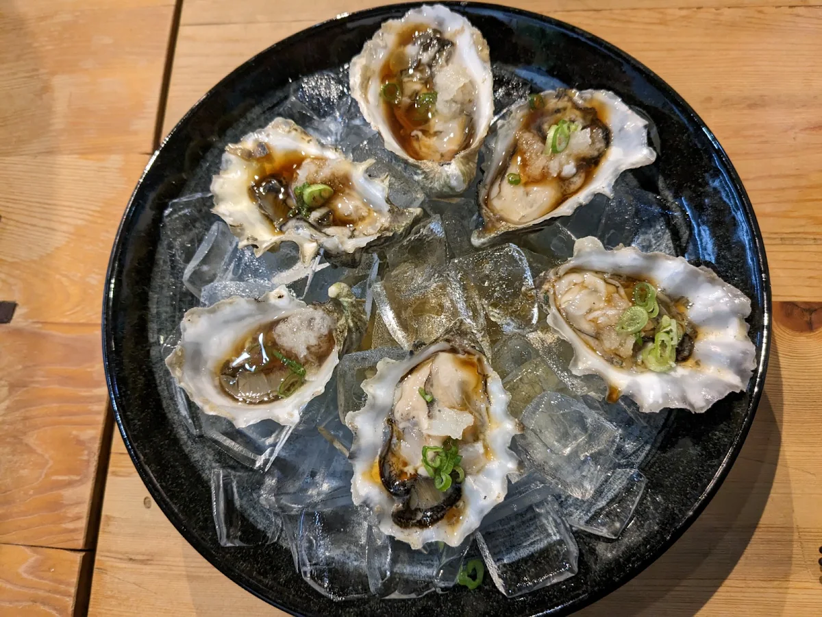 Fanny Bay Oyster Half Shell
