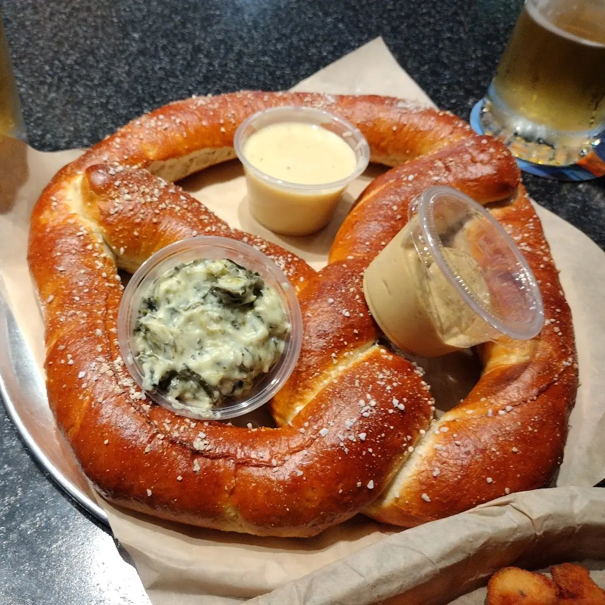 Pretzel Sticks w Queso