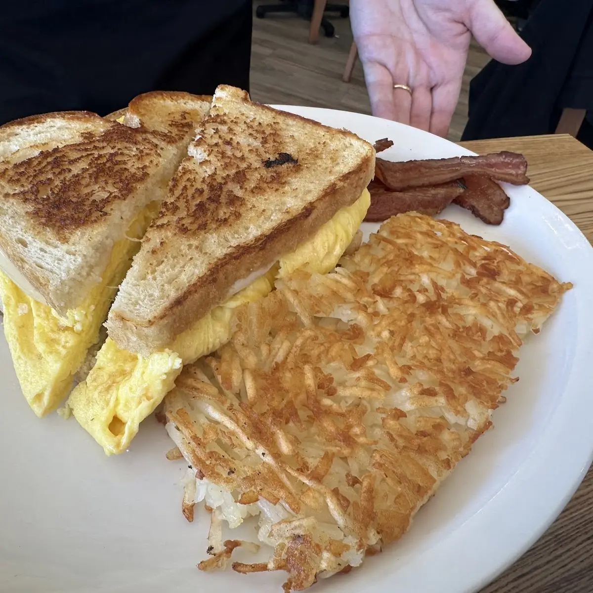 Breakfast Sandwich w Bacon