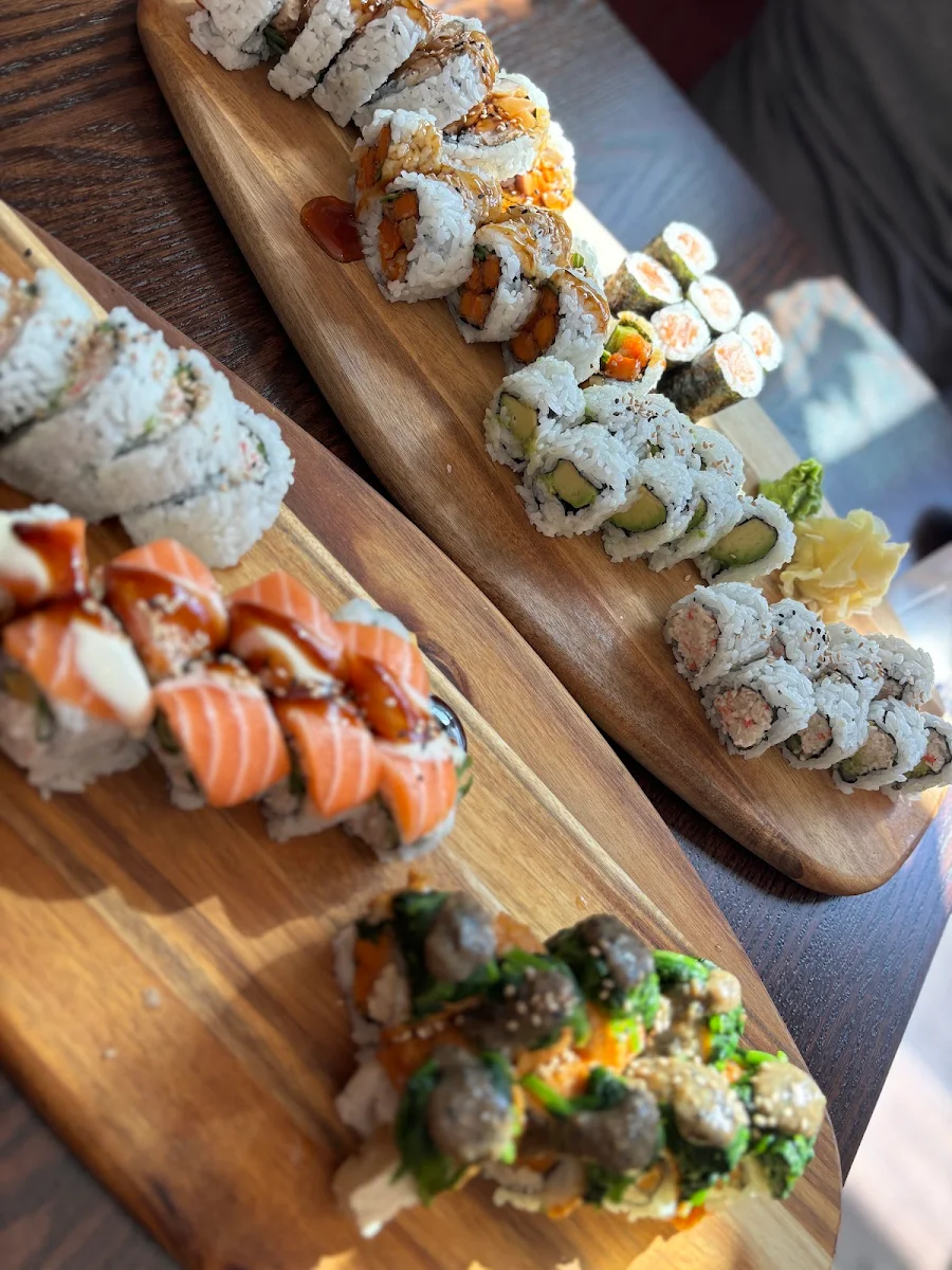 Highlights, Sushi Nara-Gladwin