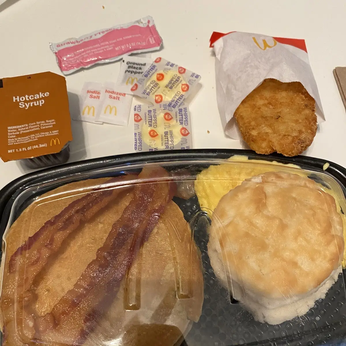 Big Breakfast with Hotcakes