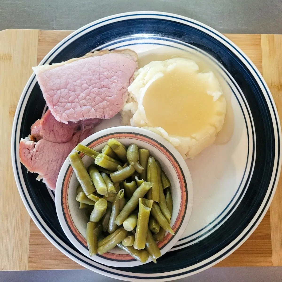 Off the Bone Ham Green Beans