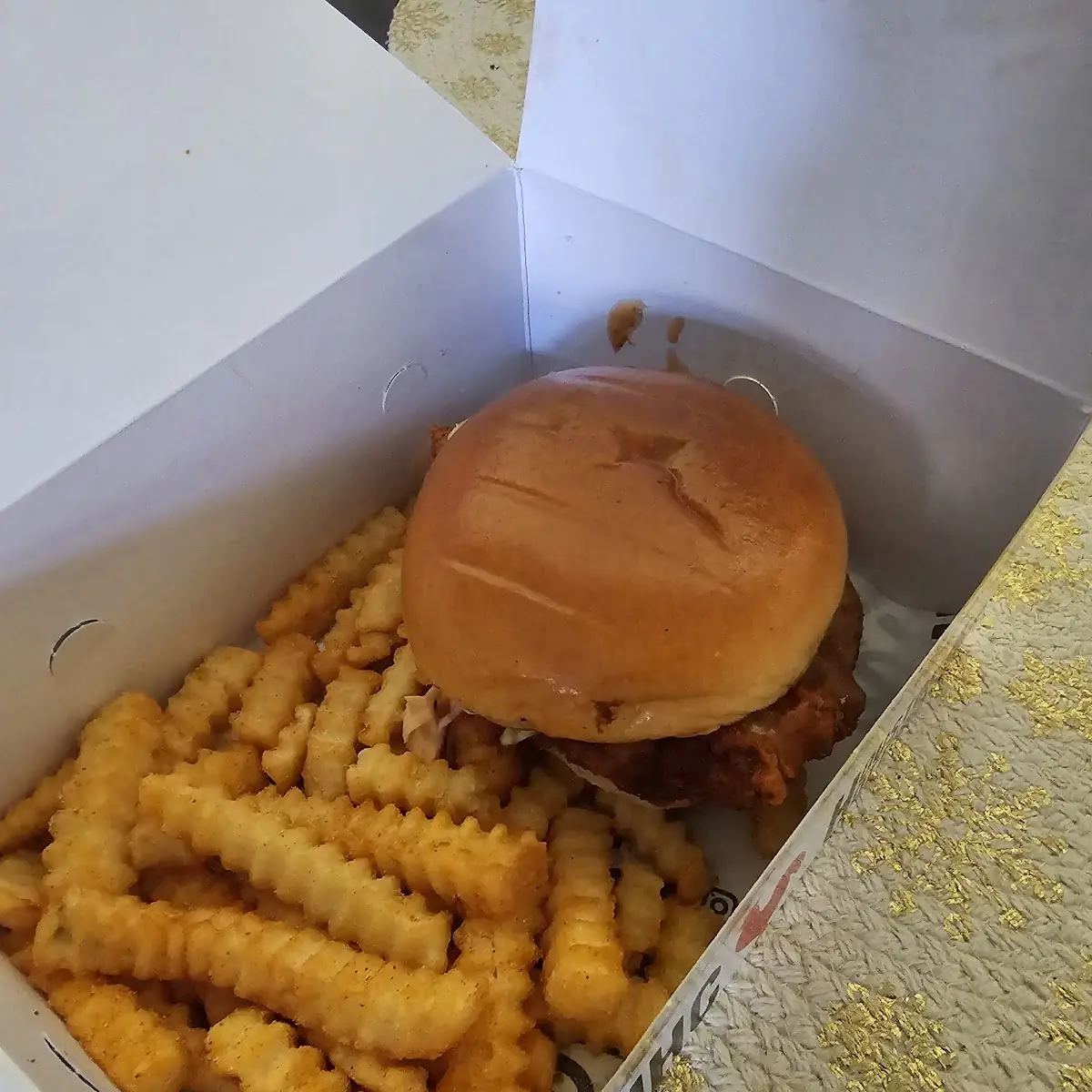 Hot Chicken Sandwich Combo