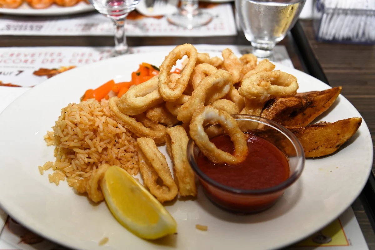 Calmars Calamari, Casa Grecque