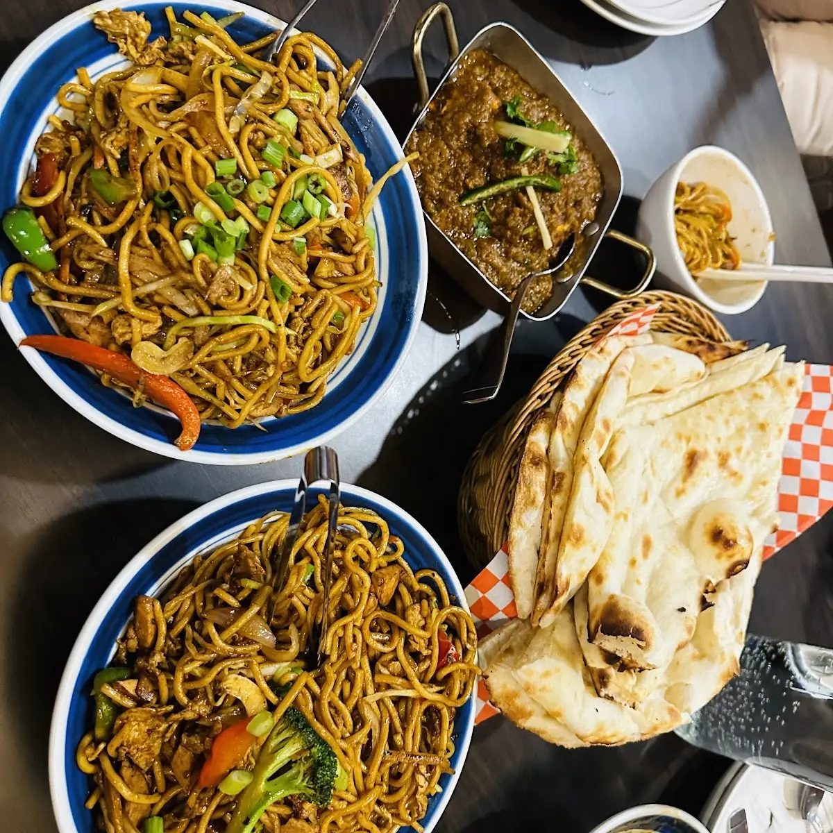 Hakka Noodle, Balti Indian Restaurant
