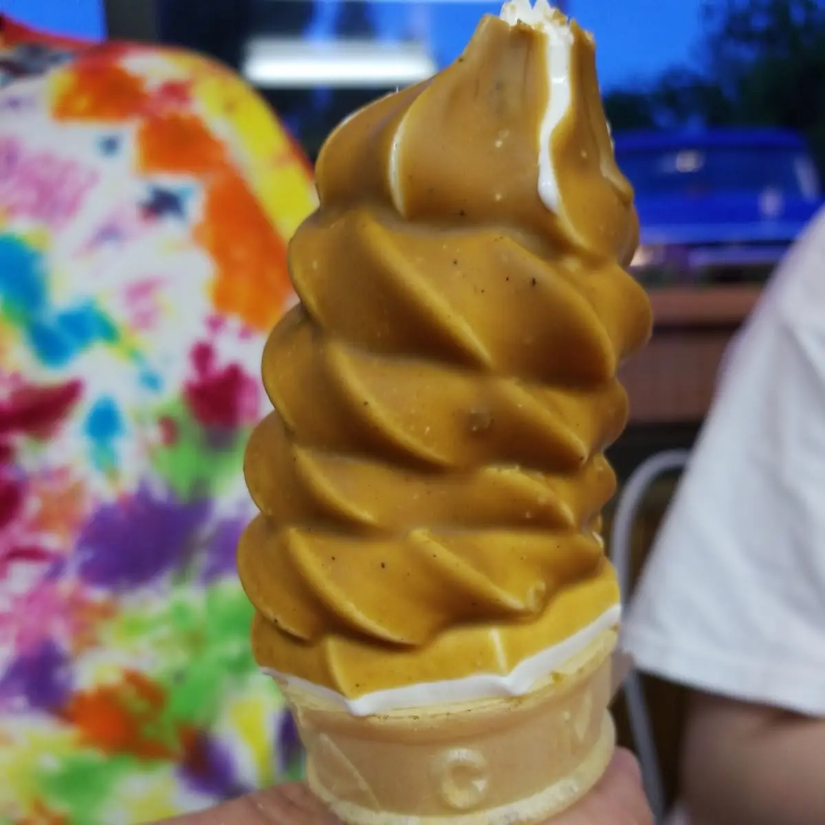 Single Vanilla Soft Serve Cone with Peanut Butter Dip