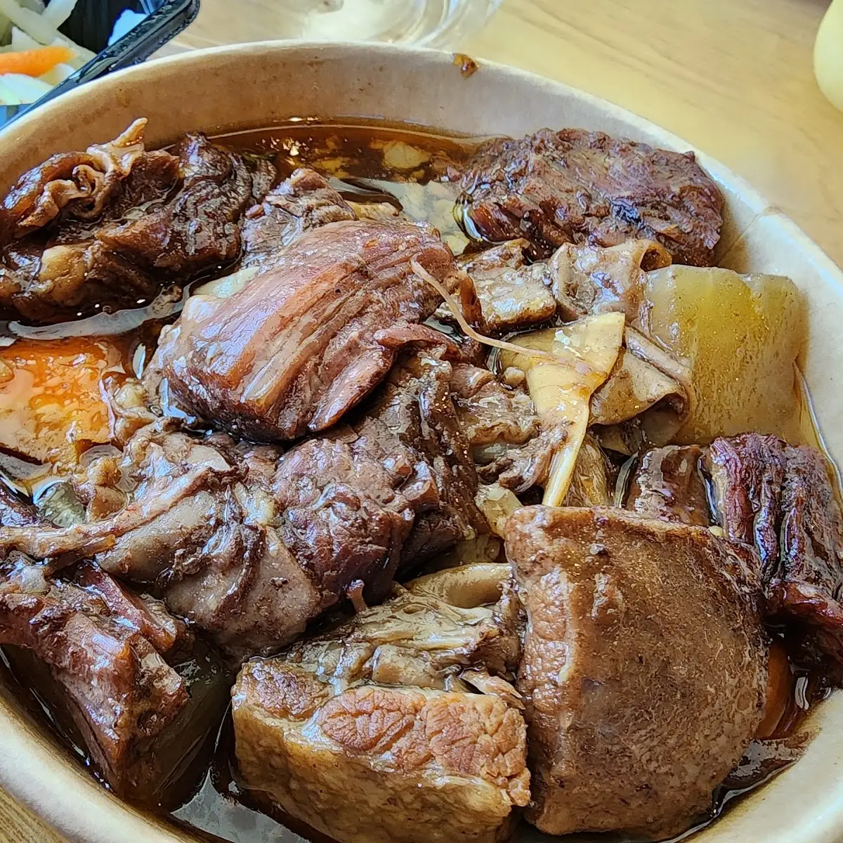 Pot-Roasted Beef Tendon & Stew Square