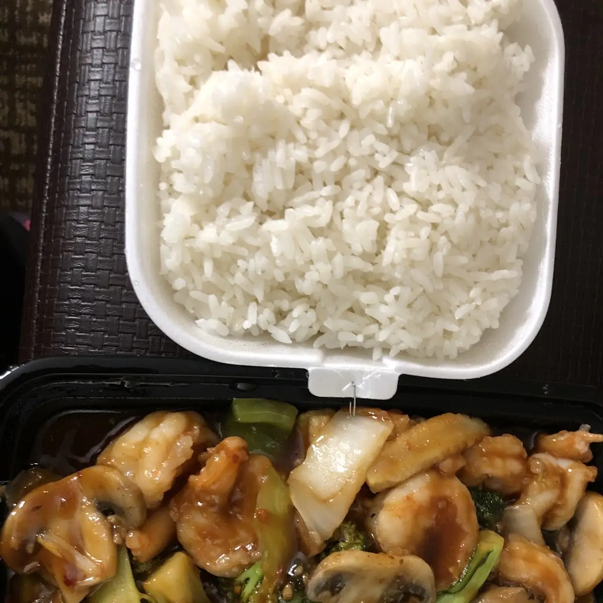 Jumbo Shrimp w Garlic Sauce