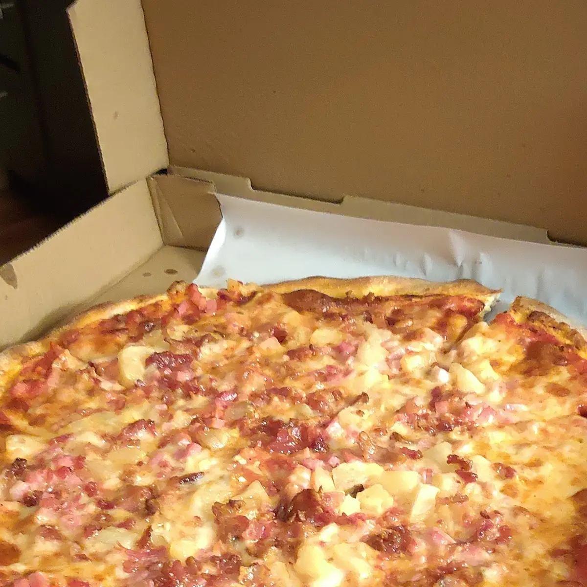 Hawaiian Pizza