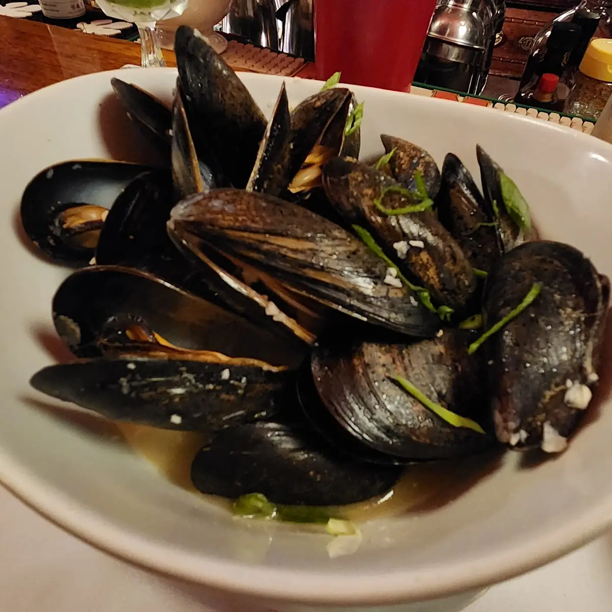 White Wine Steamed Mussels