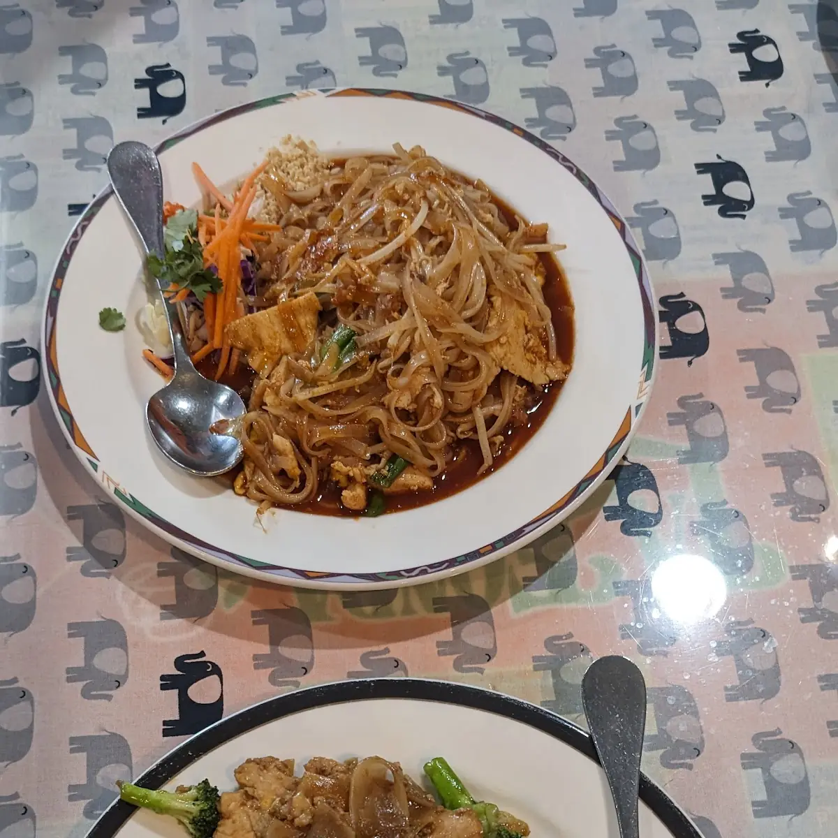 Pad Thai and Pad See EW