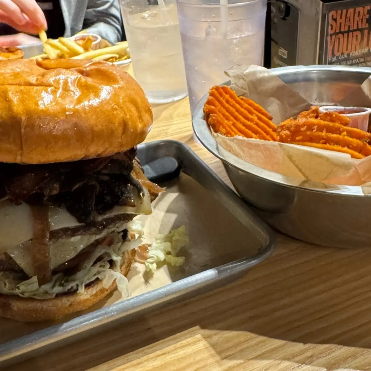 Mushroom Burger Extra Patty