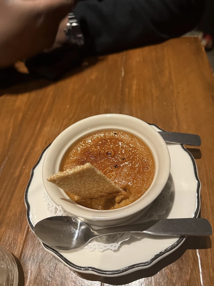 Thai Tea Crème Brûlée, Les Street Monkeys