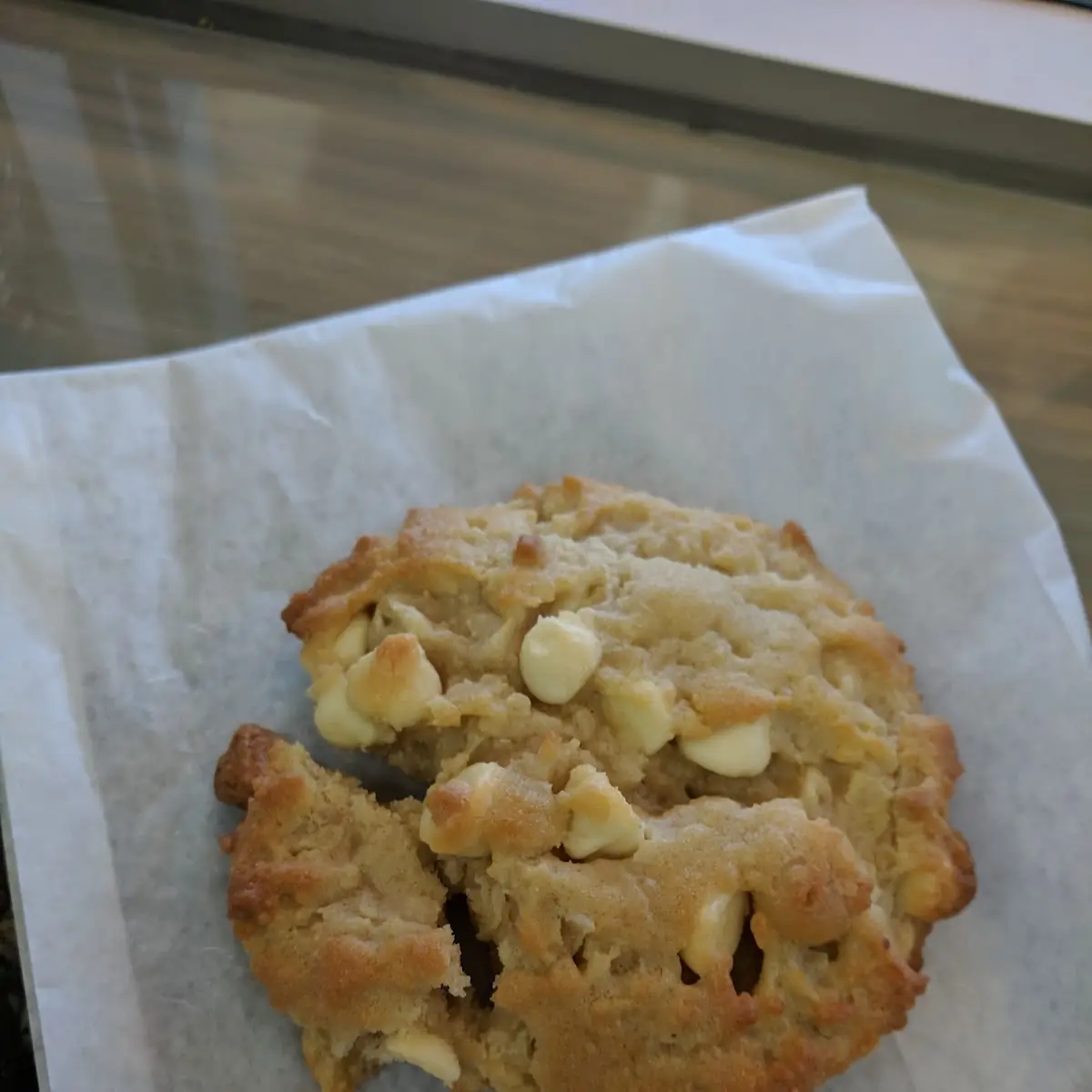 Macadamia Nut Cookie