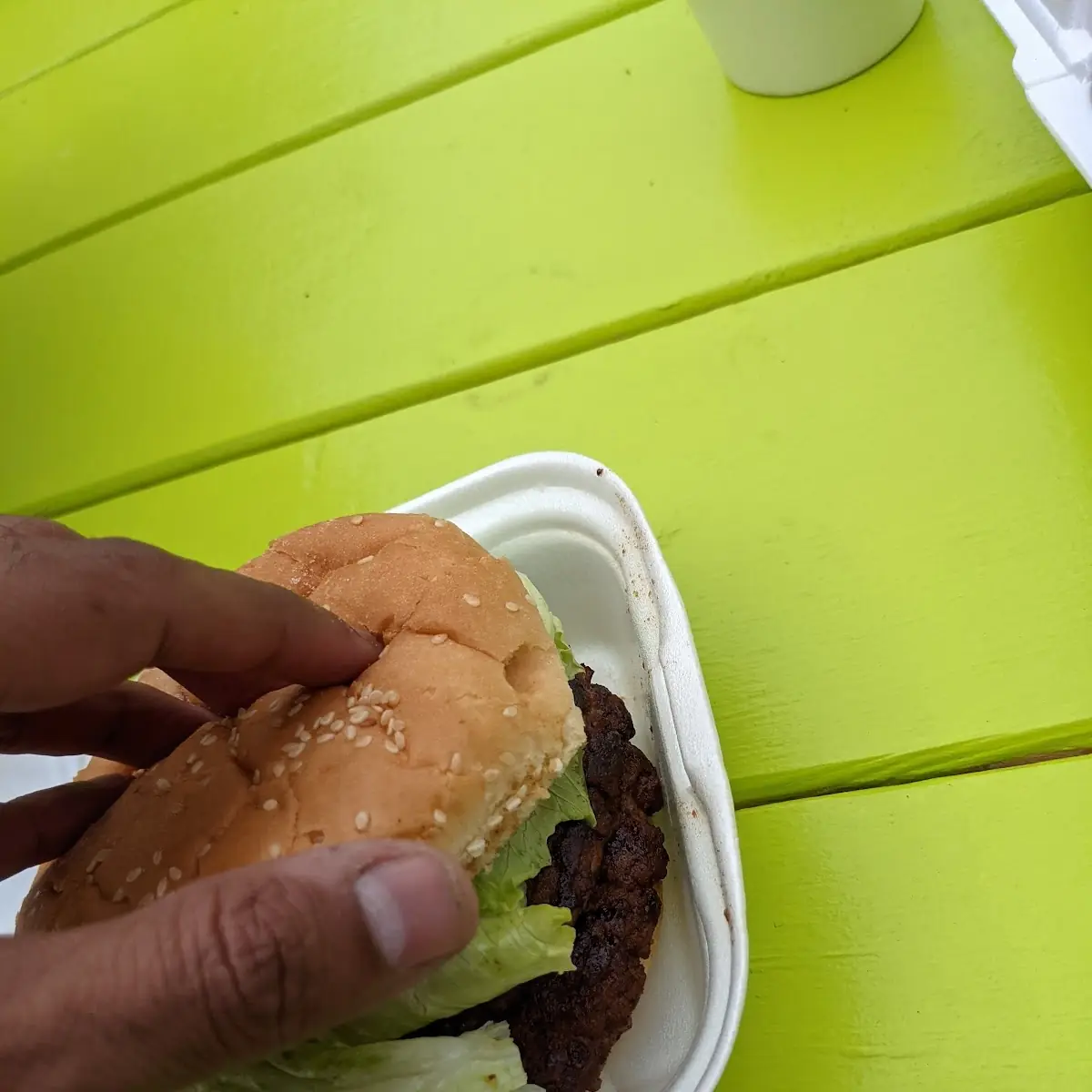 Double Burger, Niko's Place