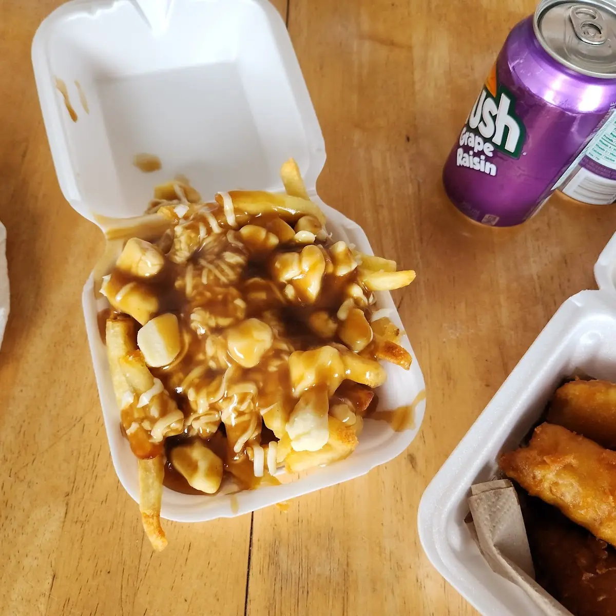 Poutine with Curds, Niko's Place