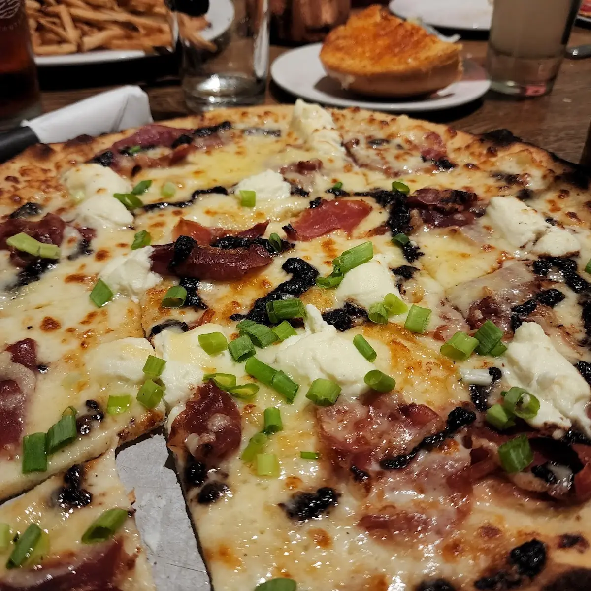 Fig & Prosciutto Pizza