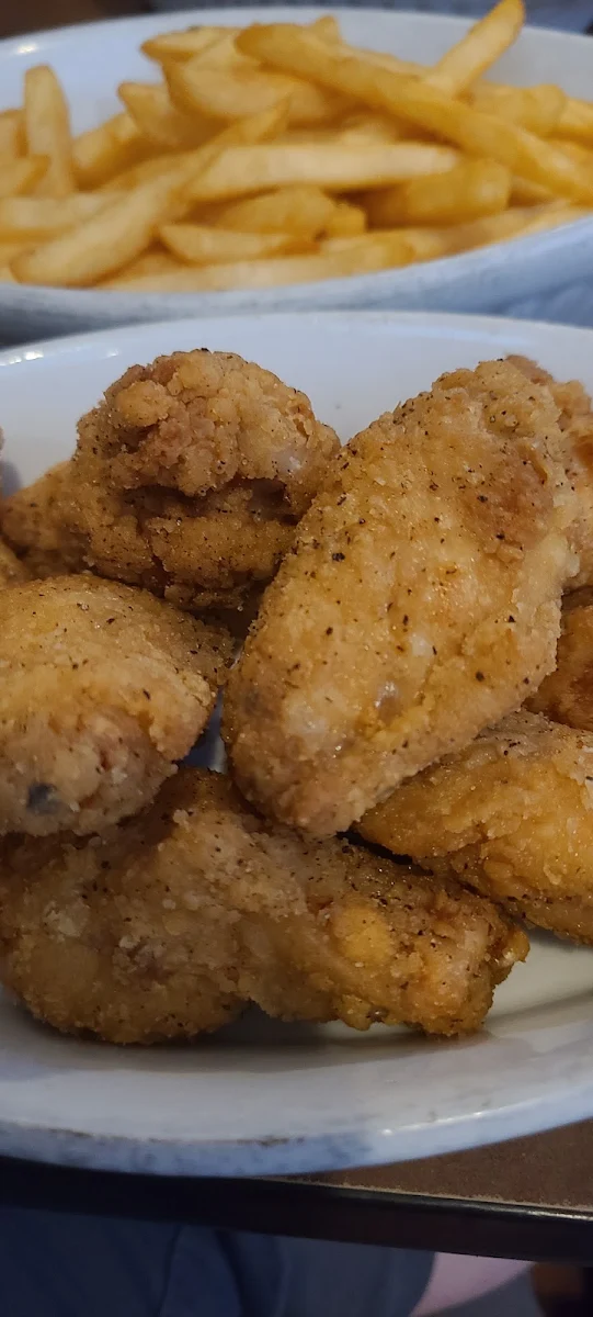 Chicken Wings, Tornado's Restaurant & Lounge