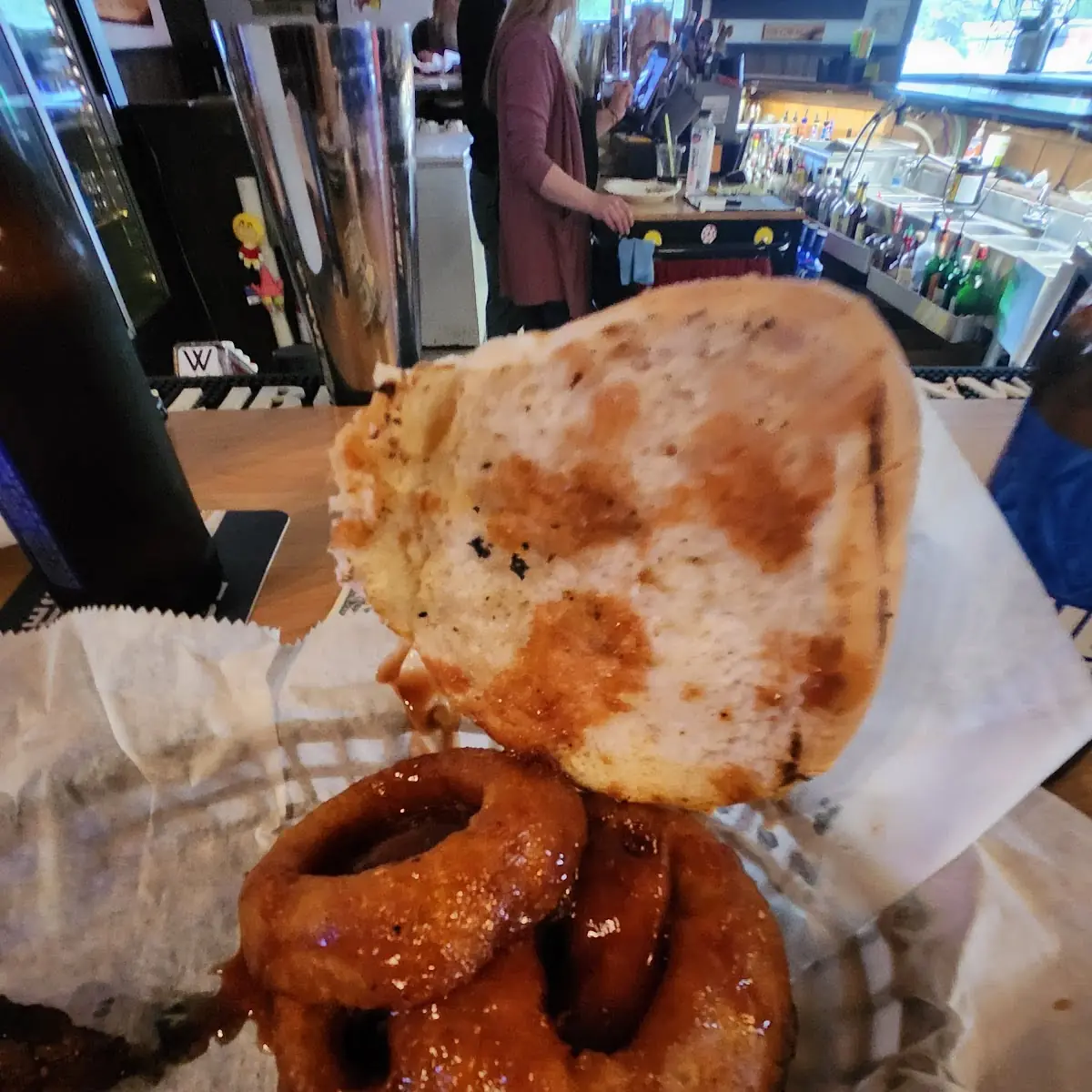 Hamburger with Onion Rings