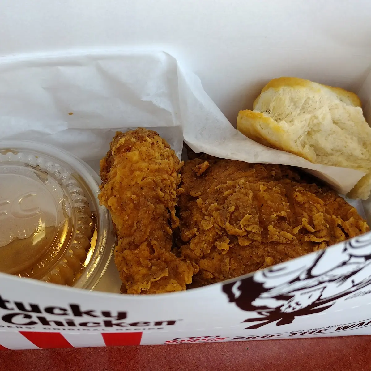 2 PC Fried Chicken with Mashed Potatoes with Gravy and Biscuits